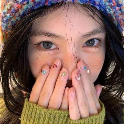 黄昏时分、牵着手
